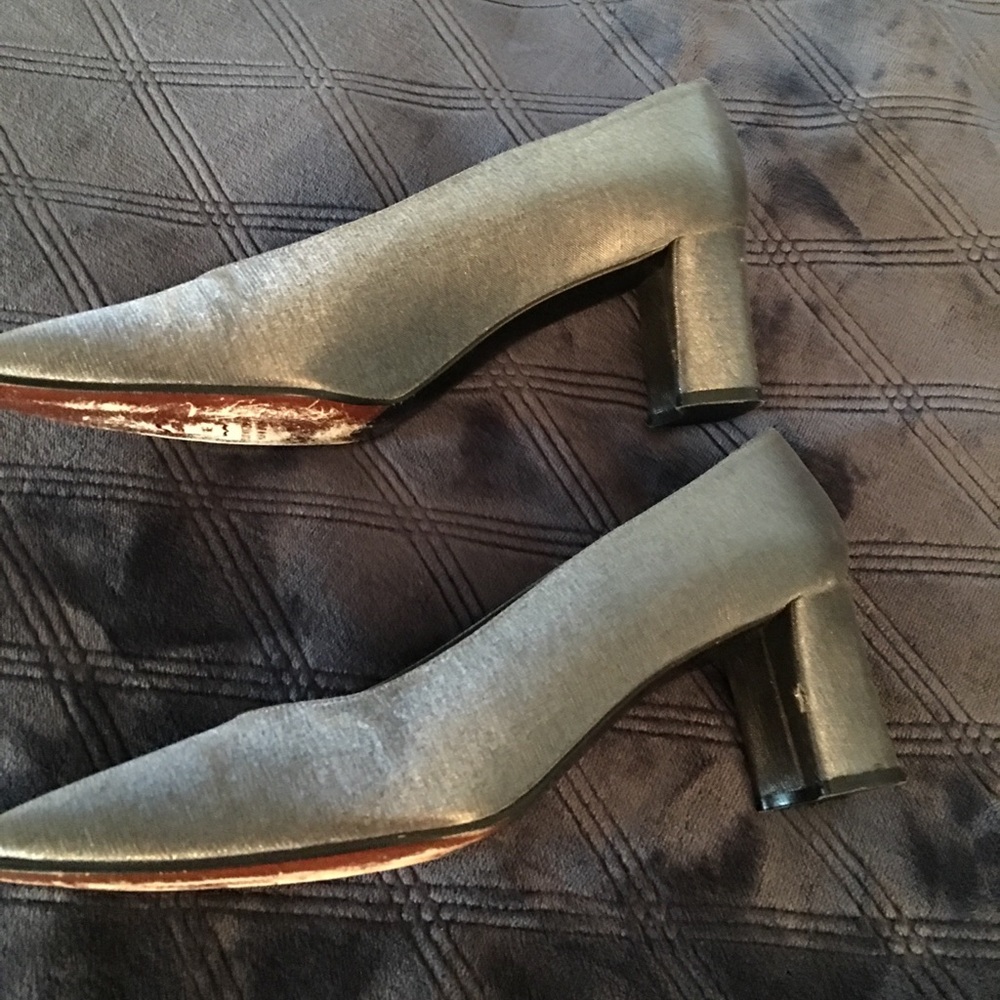 Stuart Weitzman - Picture 2 of 2